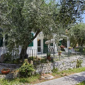 Melograno Finalborgo , Finale Ligure Italien